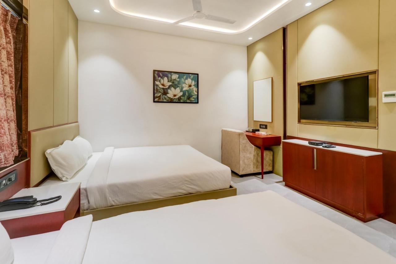 Oyo Townhouse 785 Sree Vinayaka Grand Hotel Anantapur Luaran gambar