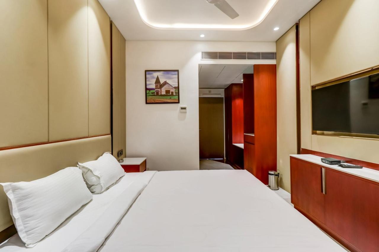 Oyo Townhouse 785 Sree Vinayaka Grand Hotel Anantapur Luaran gambar