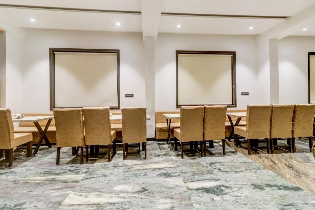 Oyo Townhouse 785 Sree Vinayaka Grand Hotel Anantapur Luaran gambar